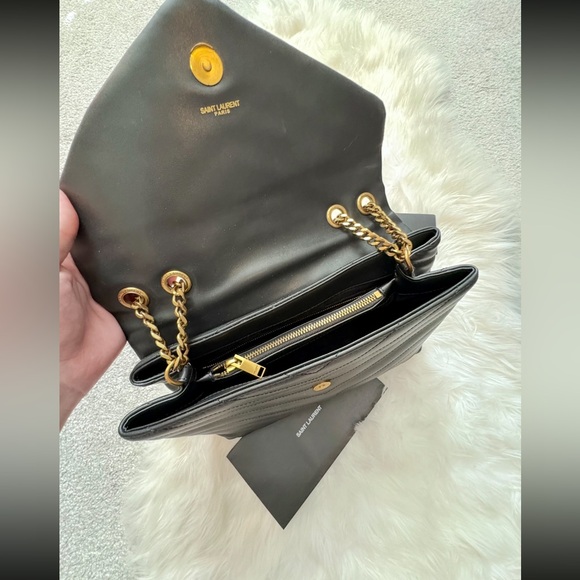 Large Yves Saint Laurent Black and Gold Quilted Shoulder Bag large - Picture 5 of 16